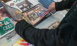 Medientechnolog*innen präsentieren Betriebe